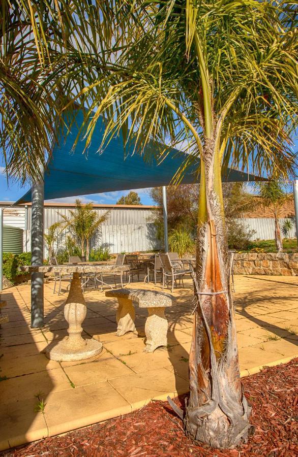 Hi Way Eight Motor Inn Stawell Exterior foto